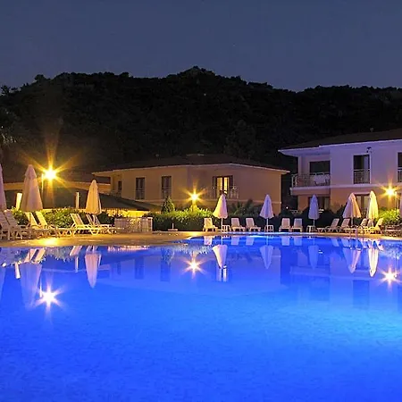 Hotel The One Club